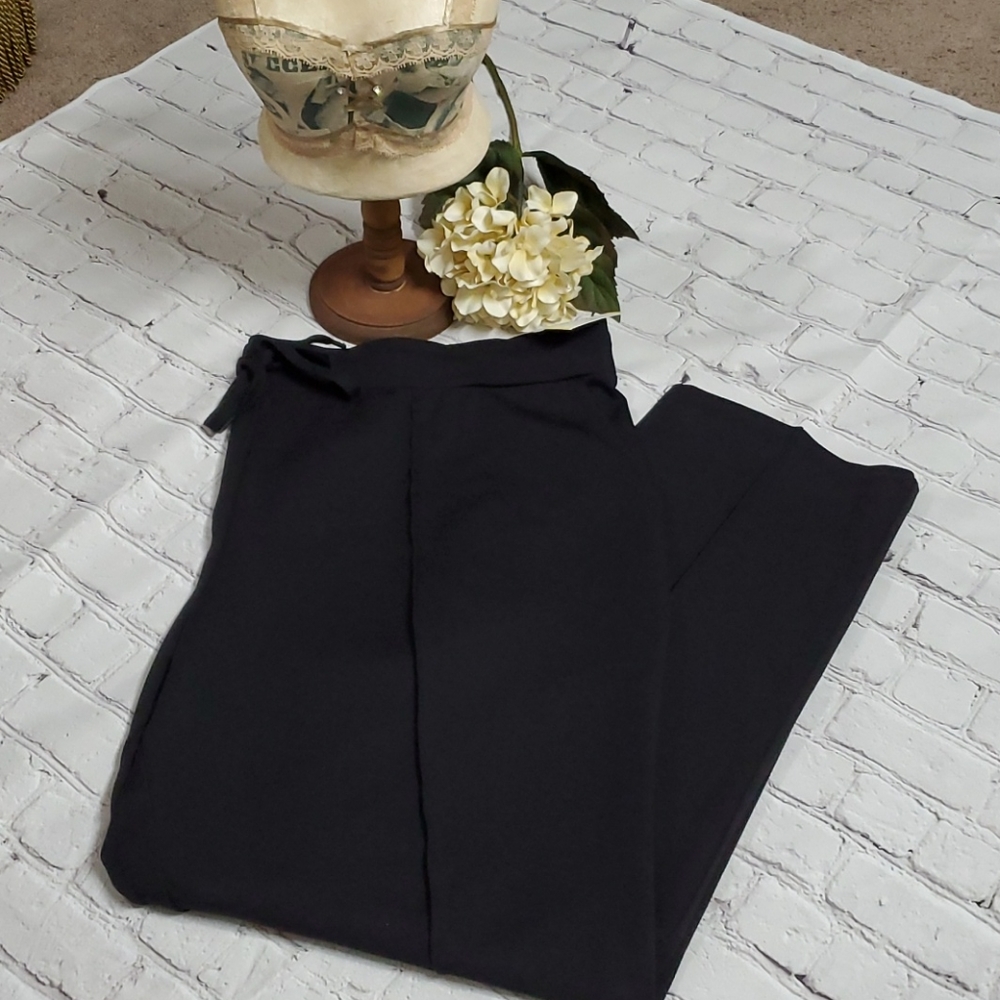 LIZ CLAIBORNE BLACK DRAWSTRING WAIST PANT